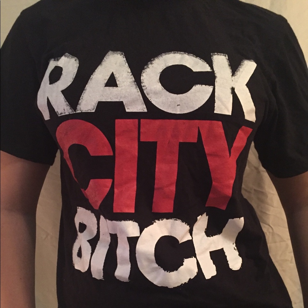 Rack city b*tch skirt with short sleeves.